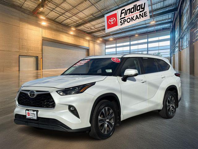 used 2023 Toyota Highlander car, priced at $36,237