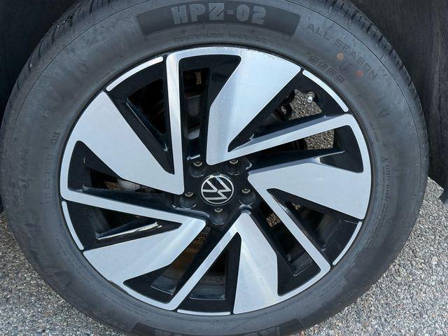 used 2024 Volkswagen Atlas car, priced at $28,995