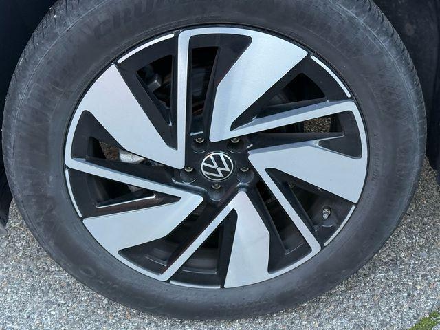 used 2024 Volkswagen Atlas car, priced at $28,995