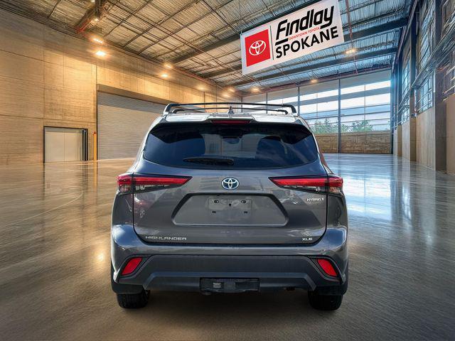 used 2020 Toyota Highlander Hybrid car, priced at $30,995