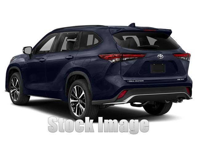 used 2021 Toyota Highlander car, priced at $33,998