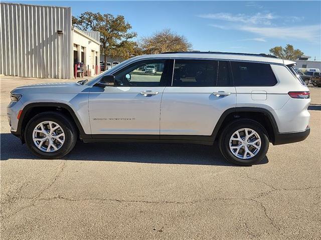used 2022 Jeep Grand Cherokee L car, priced at $33,995