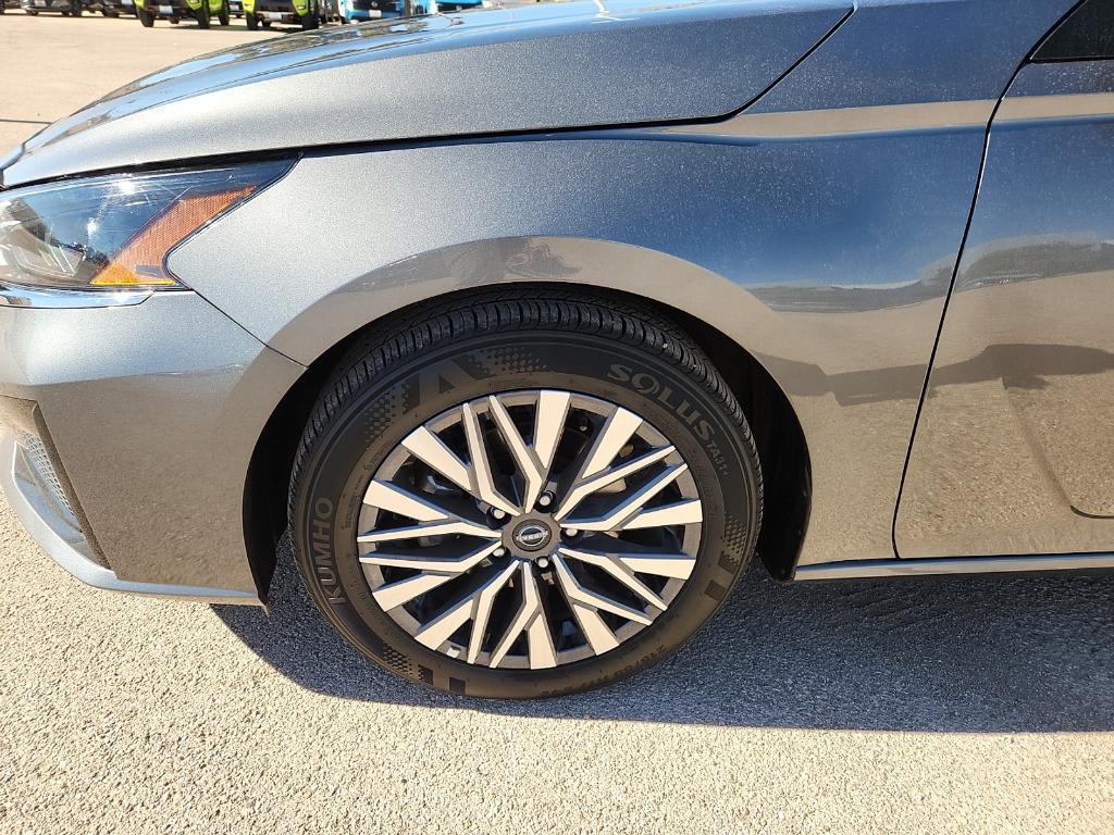 used 2025 Nissan Altima car, priced at $23,295