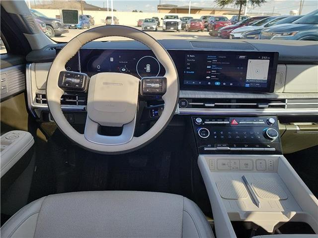 used 2025 Hyundai Santa Fe car, priced at $38,998