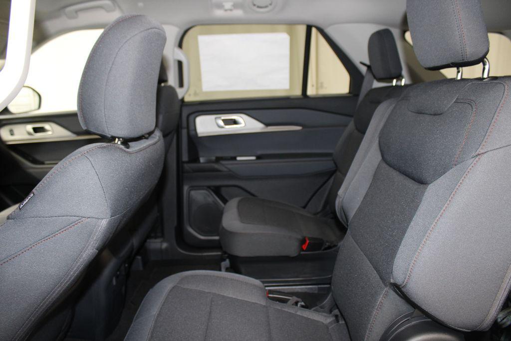 new 2026 Ford Explorer car, priced at $39,079