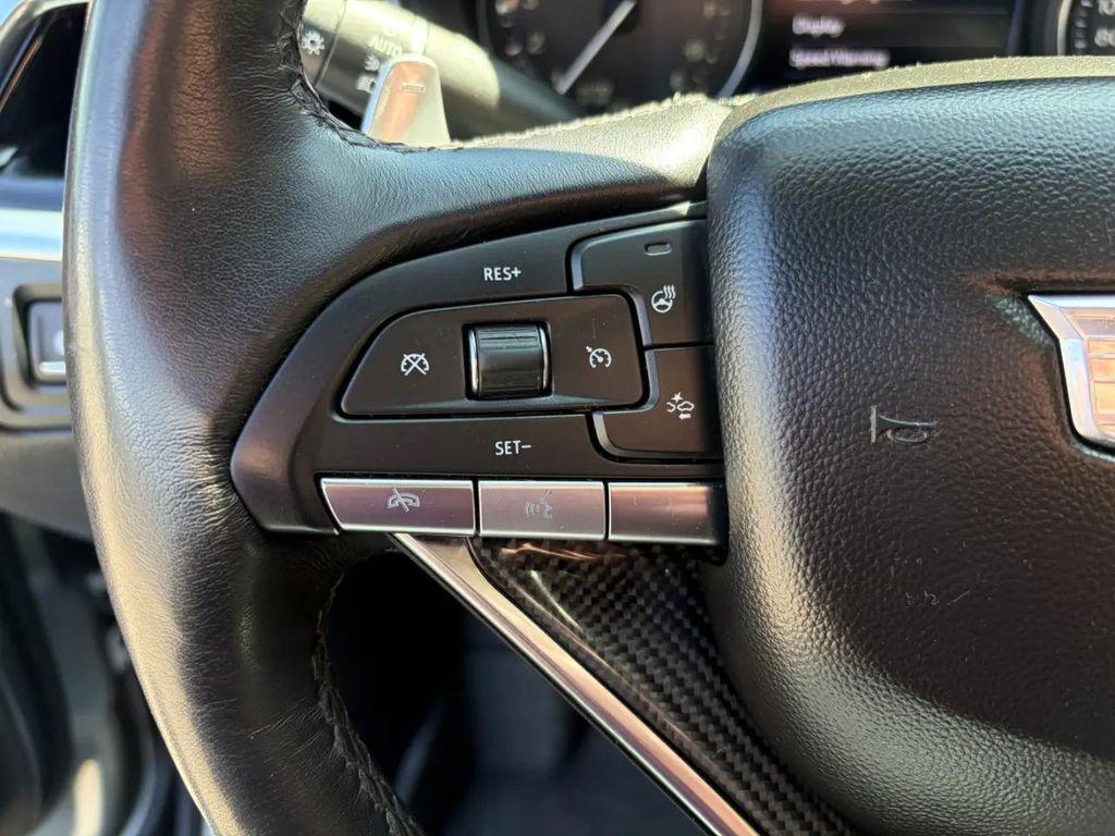 used 2023 Cadillac XT6 car, priced at $39,995