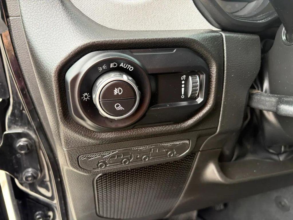 used 2024 Jeep Gladiator car, priced at $35,995