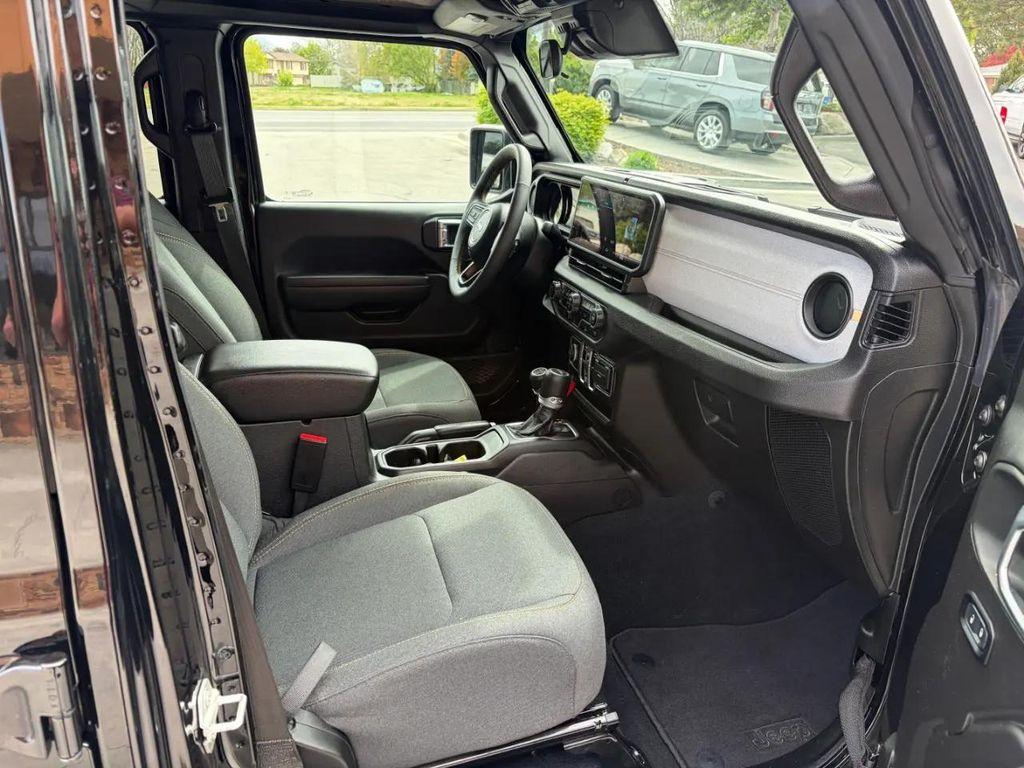 used 2024 Jeep Gladiator car, priced at $35,995