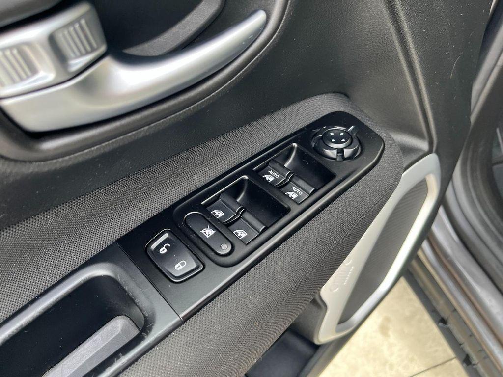 used 2021 Jeep Renegade car, priced at $15,995