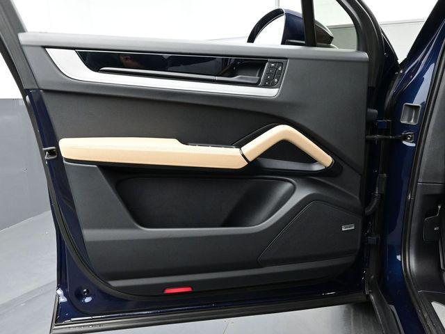 new 2025 Porsche Cayenne car, priced at $105,955