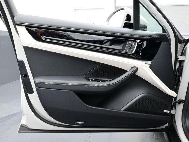 new 2026 Porsche Panamera car, priced at $139,910