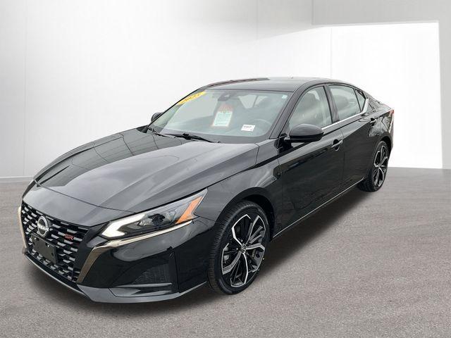 used 2025 Nissan Altima car, priced at $21,797