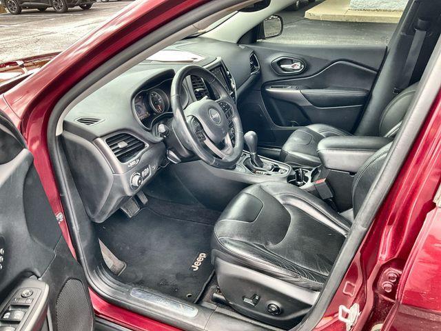 used 2019 Jeep Cherokee car, priced at $15,395
