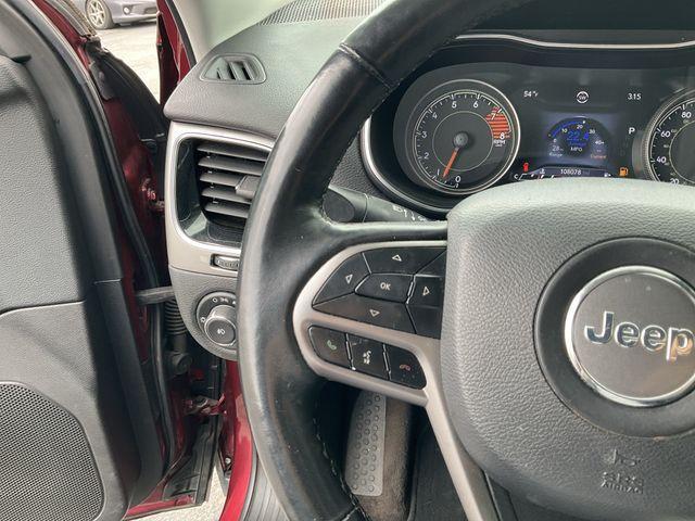 used 2019 Jeep Cherokee car, priced at $15,395