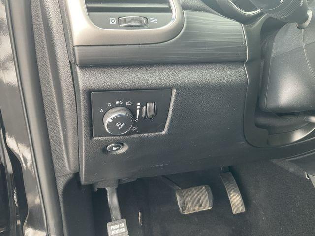 used 2020 Jeep Grand Cherokee car, priced at $17,953