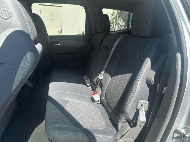 used 2015 Chevrolet Traverse car, priced at $9,495