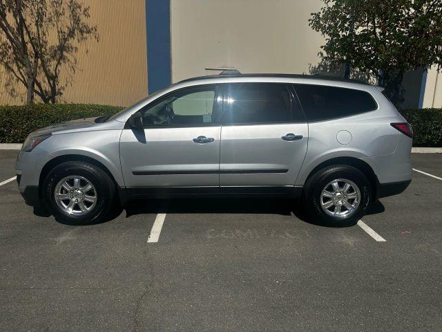 used 2015 Chevrolet Traverse car, priced at $9,495