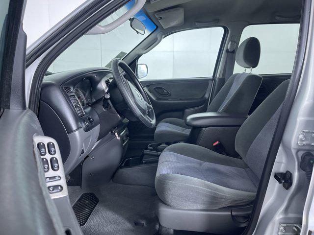 used 2003 Mazda Tribute car, priced at $5,500