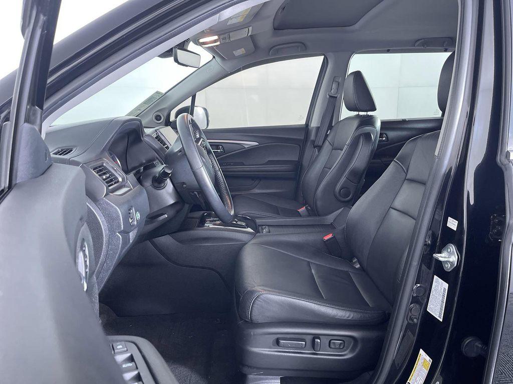 used 2022 Honda Pilot car, priced at $21,900