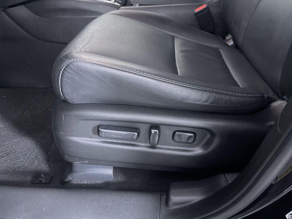 used 2022 Honda Pilot car, priced at $21,900