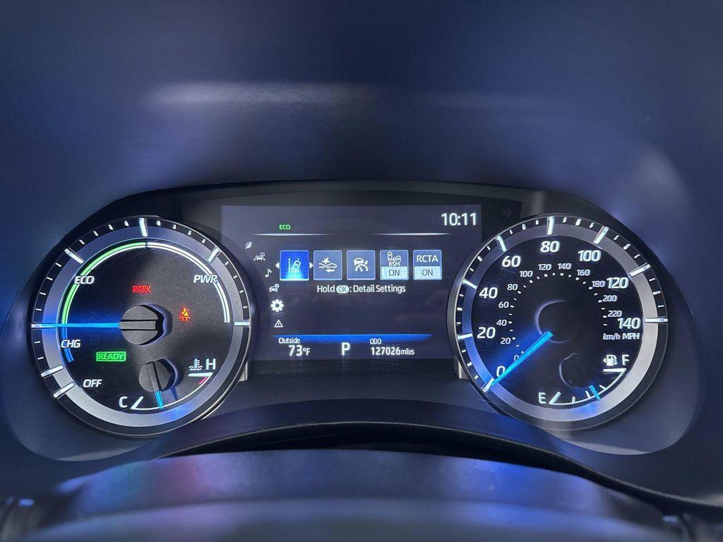 used 2025 Toyota Highlander Hybrid car, priced at $38,451