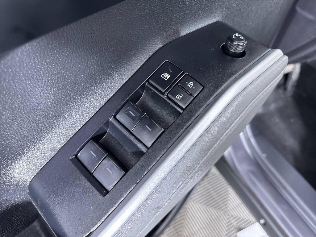 used 2025 Toyota Highlander Hybrid car, priced at $38,451