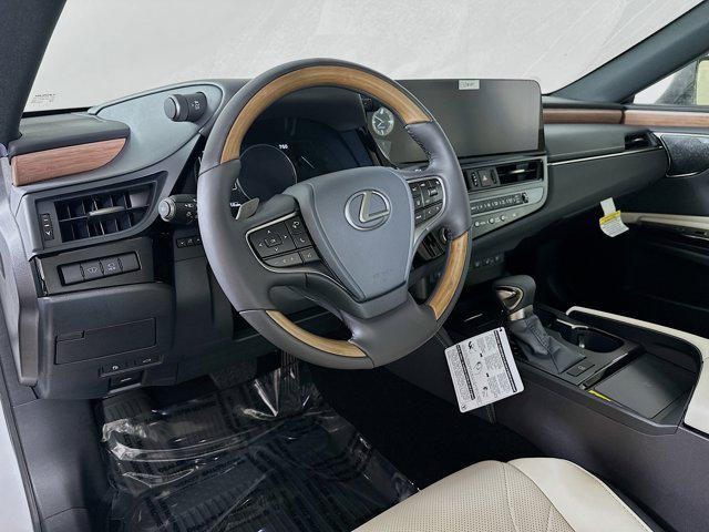 new 2025 Lexus ES 350 car, priced at $54,440
