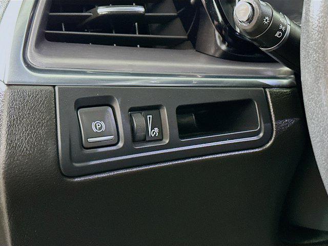 used 2021 Cadillac XT5 car, priced at $21,791