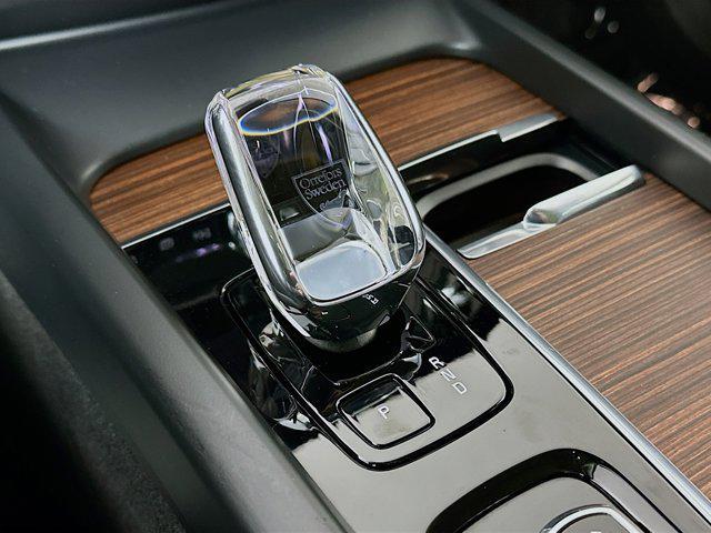 used 2023 Volvo XC60 car, priced at $29,814