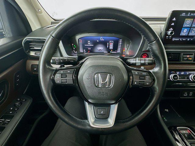 used 2025 Honda Pilot car, priced at $46,922