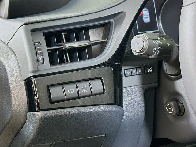 new 2025 Lexus ES 350 car, priced at $53,610