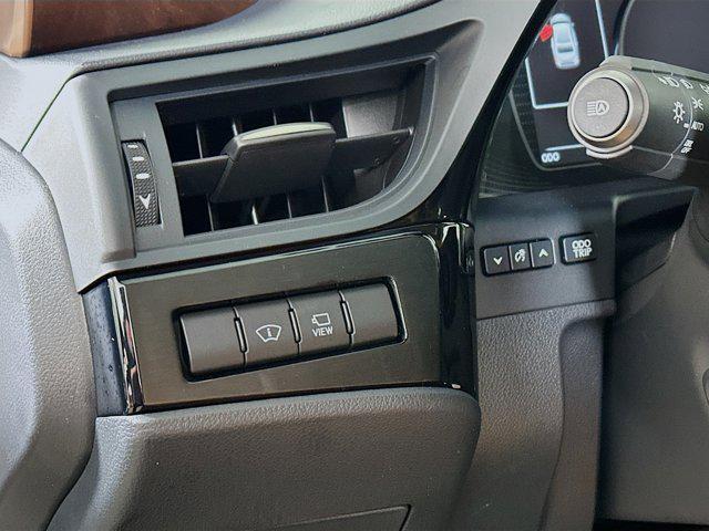 new 2025 Lexus ES 350 car, priced at $53,940