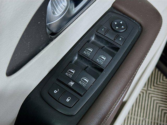 used 2019 Chrysler Pacifica car, priced at $17,481