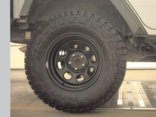 used 2015 Jeep Wrangler Unlimited car, priced at $16,493