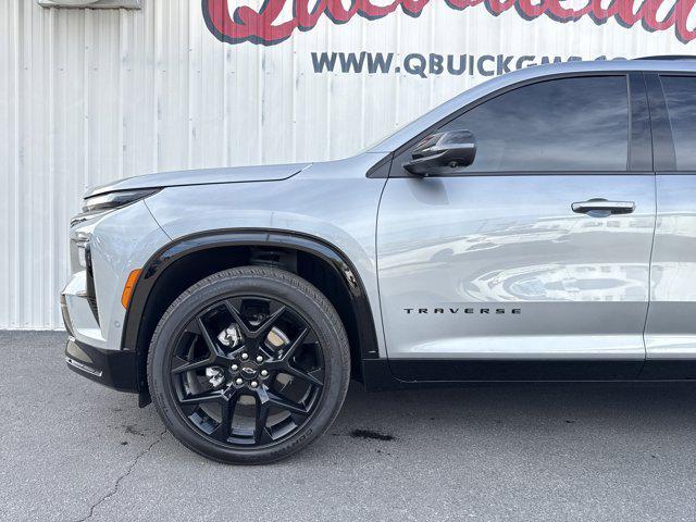 used 2025 Chevrolet Traverse car, priced at $45,992