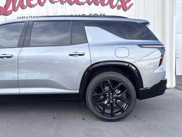 used 2025 Chevrolet Traverse car, priced at $45,992