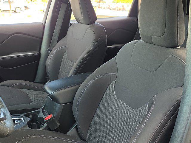 used 2019 Jeep Cherokee car, priced at $14,992