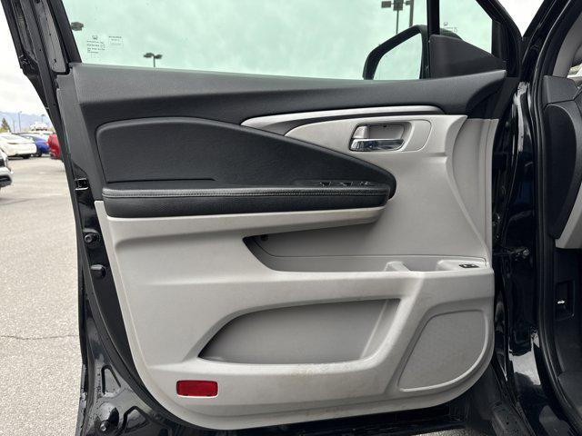 used 2016 Honda Pilot car, priced at $15,991