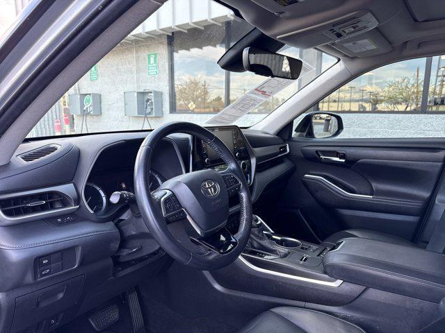 used 2020 Toyota Highlander car, priced at $26,992