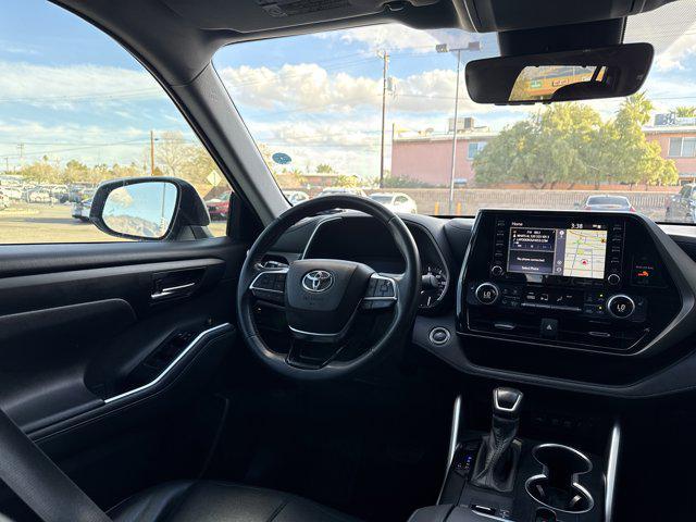 used 2020 Toyota Highlander car, priced at $26,992