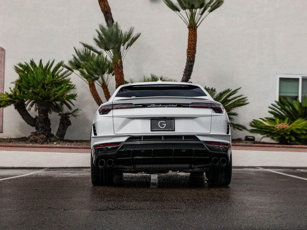 used 2024 Lamborghini Urus car, priced at $255,888