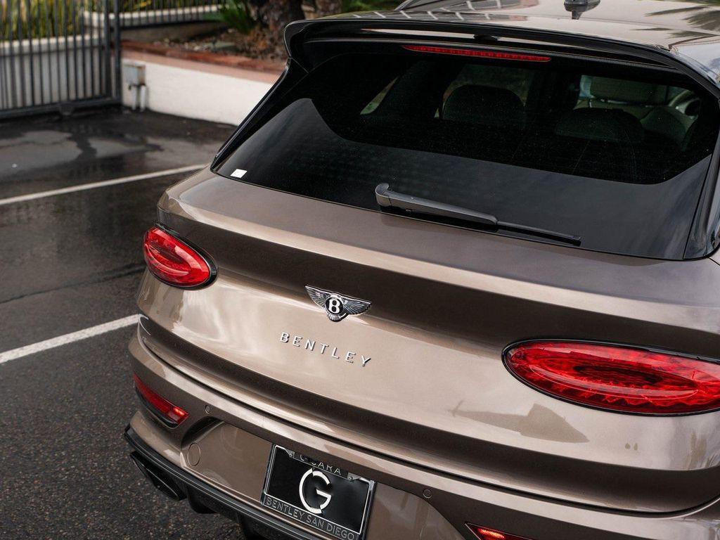 used 2022 Bentley Bentayga car, priced at $148,499