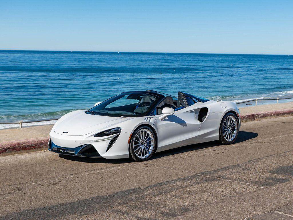 new 2026 McLaren Artura car, priced at $313,600