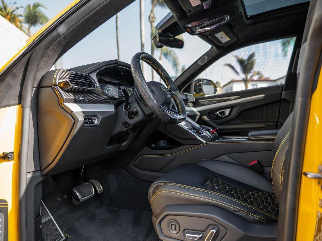 used 2019 Lamborghini Urus car, priced at $199,995