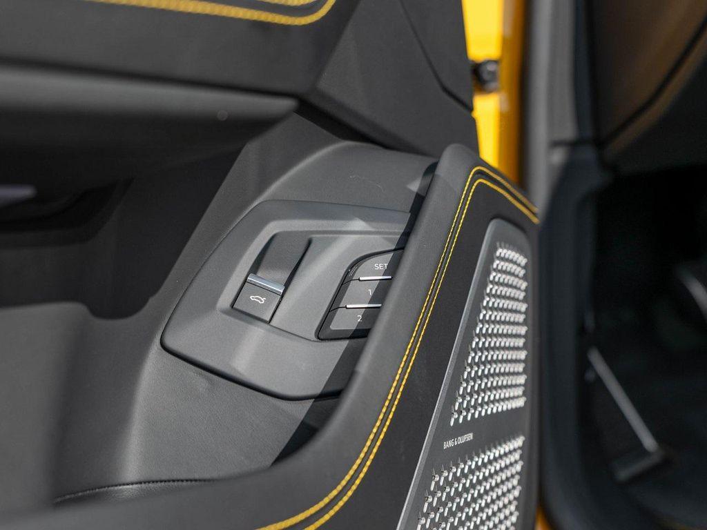 used 2019 Lamborghini Urus car, priced at $199,995