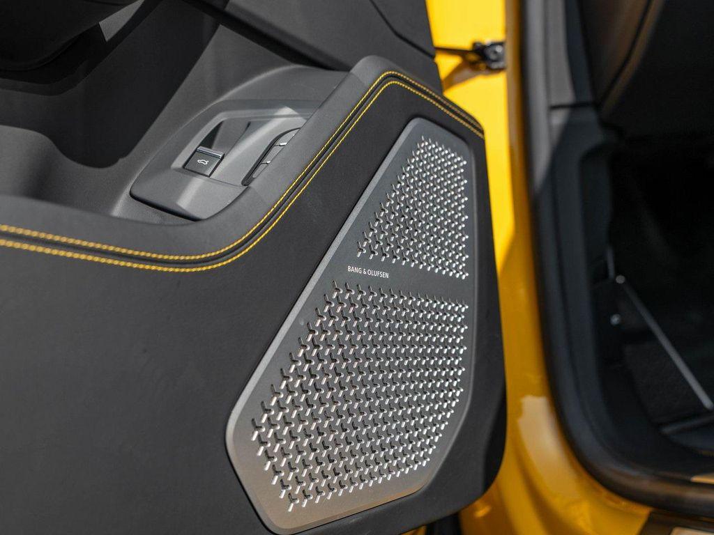 used 2019 Lamborghini Urus car, priced at $199,995