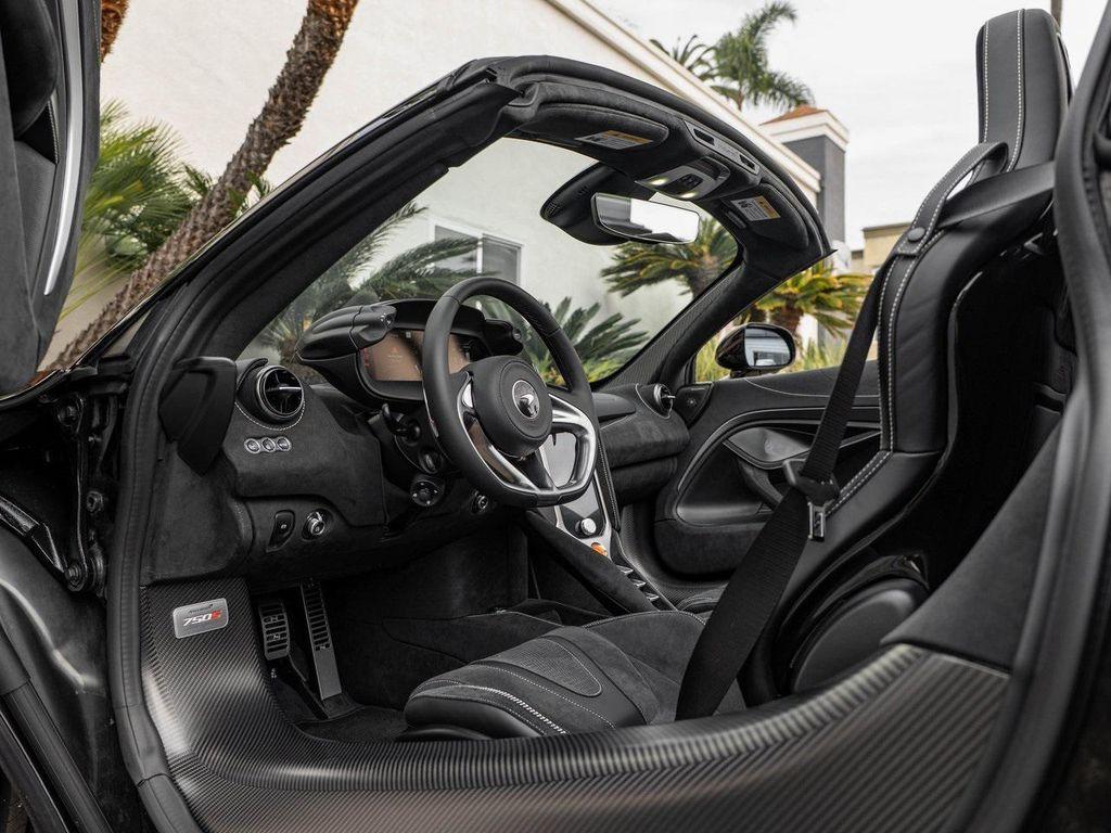 new 2026 McLaren 750S car, priced at $453,650