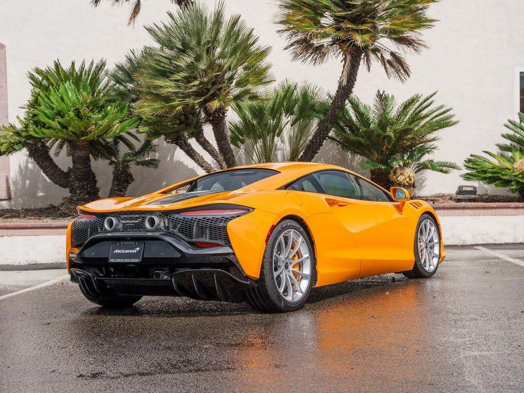 used 2025 McLaren Artura car, priced at $239,990