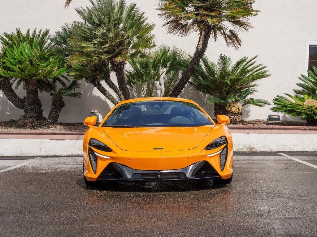 used 2025 McLaren Artura car, priced at $239,990