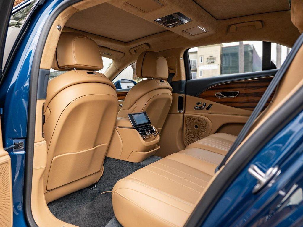 used 2022 Bentley Flying Spur Hybrid car, priced at $152,998